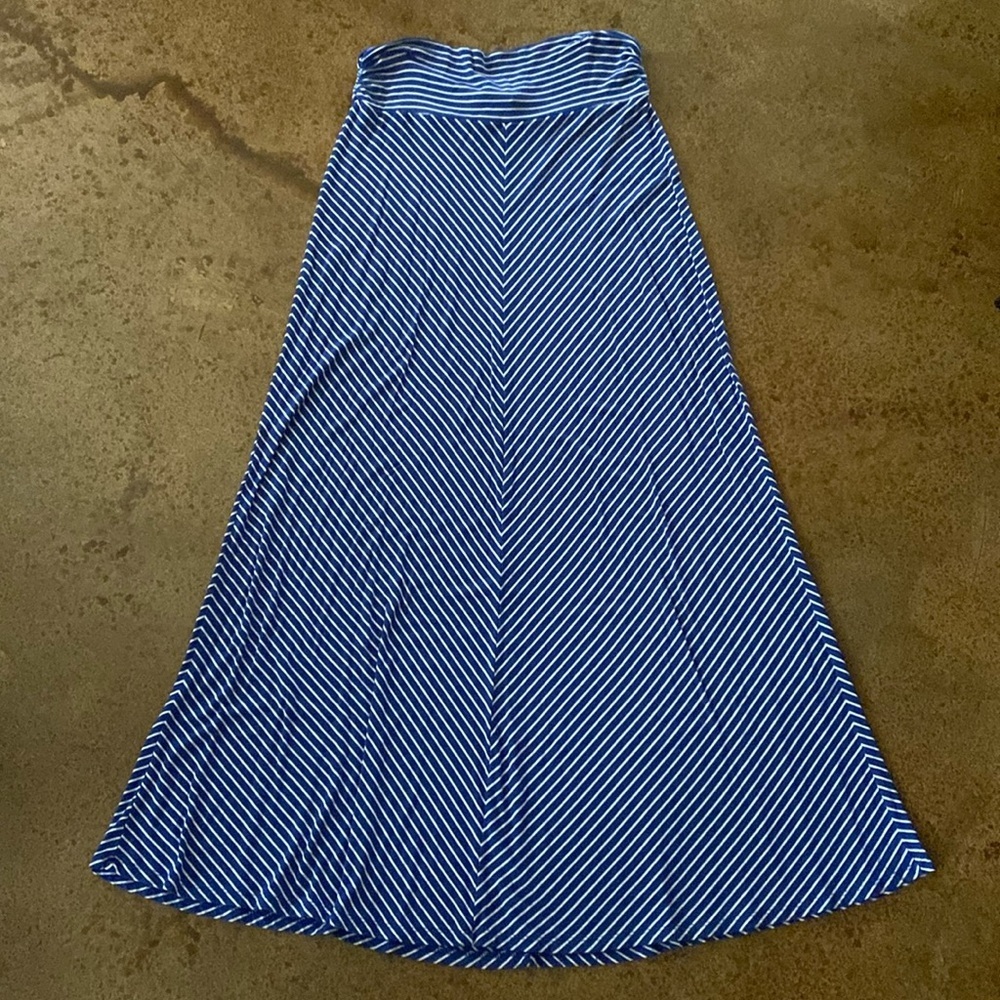Merona blue and white striped bias cut‎ maxi skirt with ruched waist